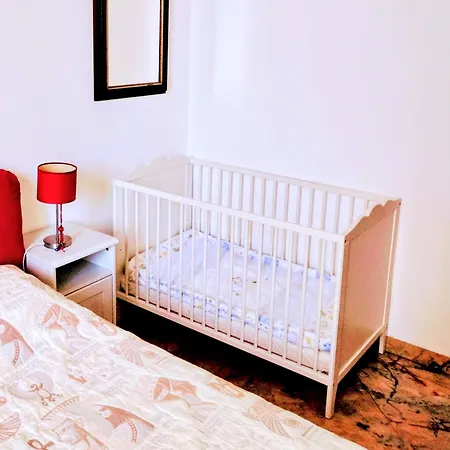 Apartment Gabry's Three-bedroom Big Near Center & Train Station To Pisa And Florence & Ferries To Sardegna Corsica